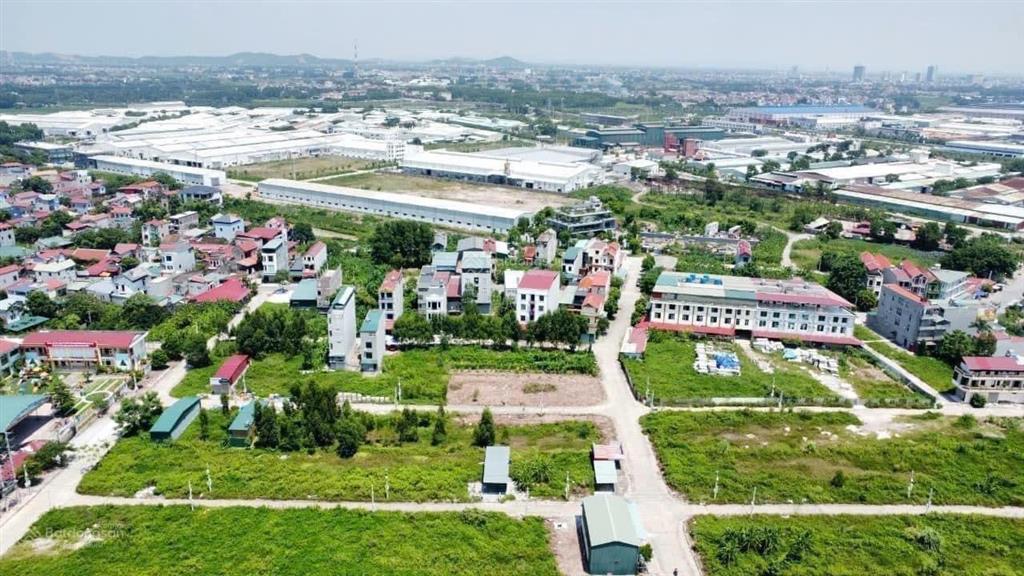 Bán khu đất kinh doanh dịch vụ cụm công nghiệp vân trung  nội hoàng  bắc giang(bắc ninh mới)