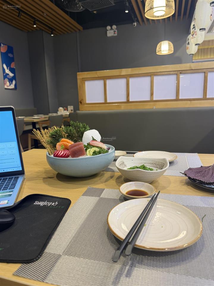 Nhượng nhà hàng nhật bản  sushi trong khu người hàn  mỹ đình