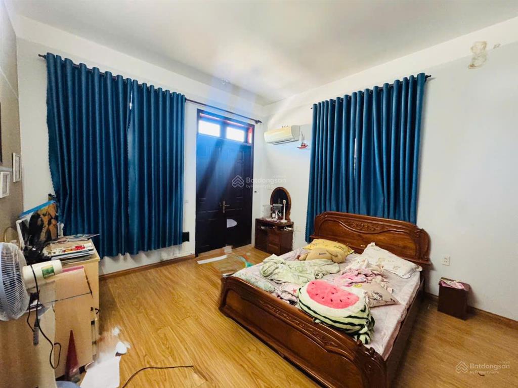 Chủ định cự  cần bán nhà 3 tầng lê phụng hiểu p8 tpvt  dt 90m2 nở hậu  hẻm oto.giá 9 tỷ