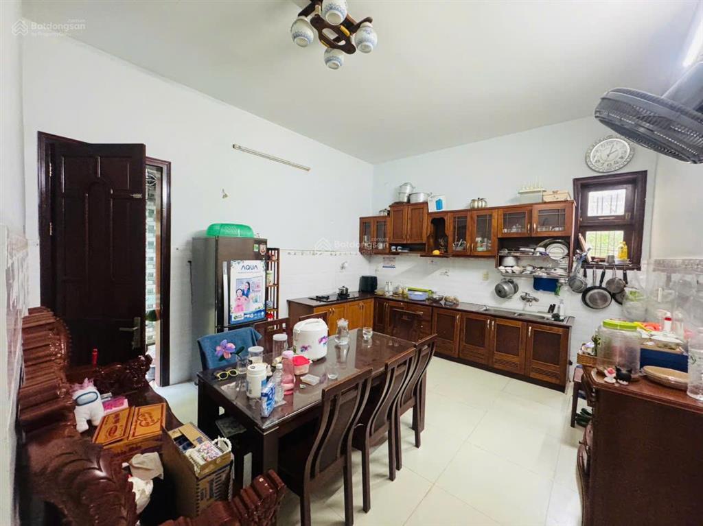 Chủ định cự  cần bán nhà 3 tầng lê phụng hiểu p8 tpvt  dt 90m2 nở hậu  hẻm oto.giá 9 tỷ