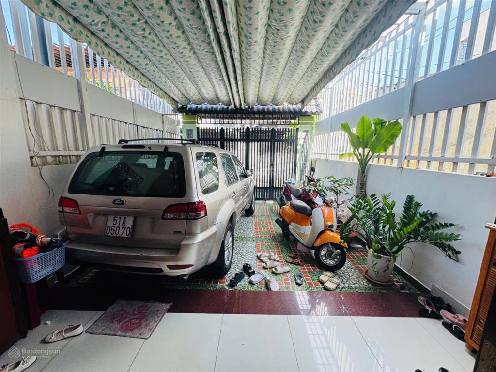 Chủ định cự  cần bán nhà 3 tầng lê phụng hiểu p8 tpvt  dt 90m2 nở hậu  hẻm oto.giá 9 tỷ