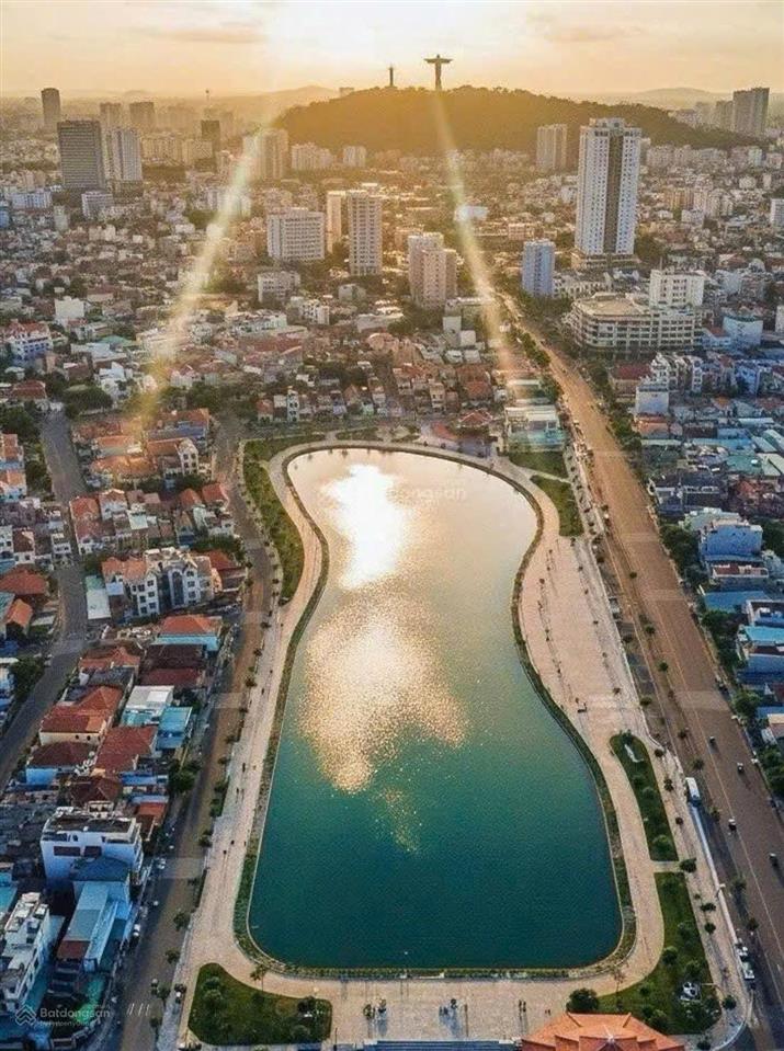 Bán nhà đẹp 1t2l shr  phan chu trinh dt 90m2  gần hồ võ thị sáu  cách biển 500m  giá 11,6 tỷ