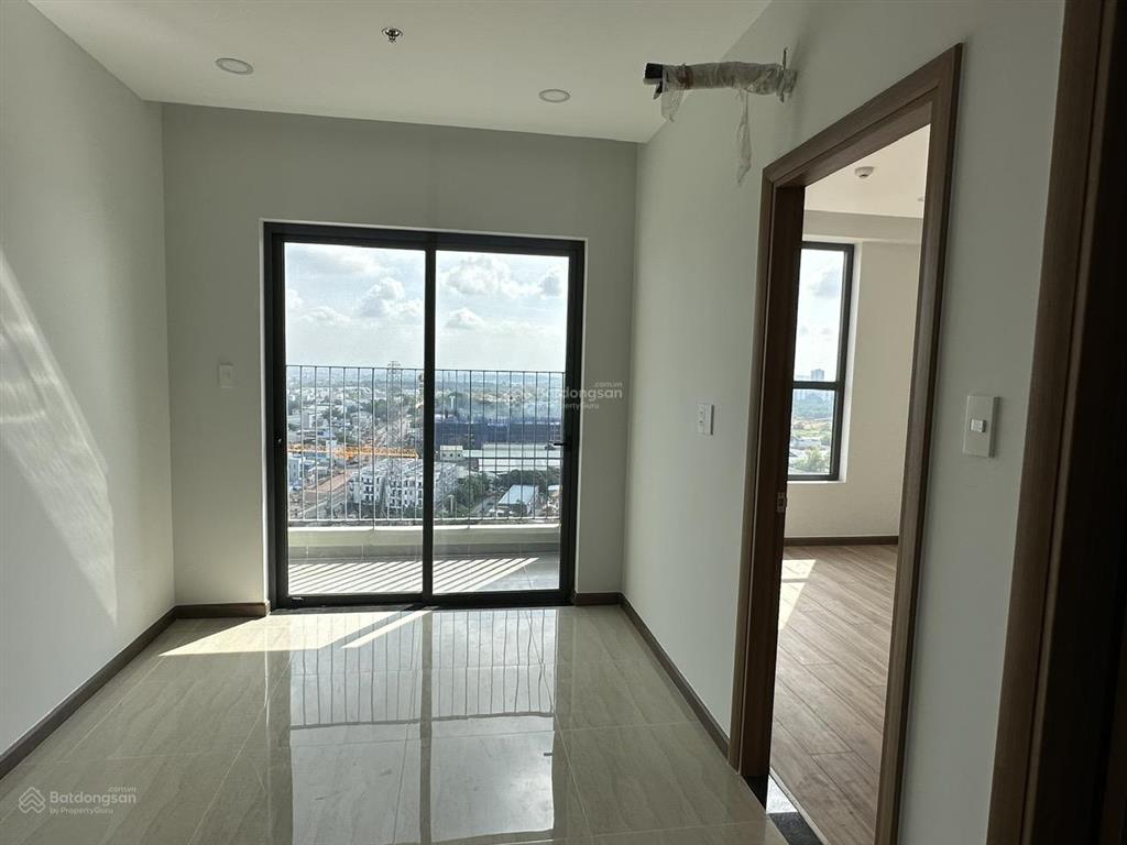 Chính chủ gửi bán căn góc 2.4 tỷ bao thuế phí view thoáng mát ngân hàng hỗ trợ 80% sổ hồng riêng