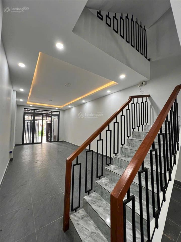 Nhà mặt tiền khu tên lửa, 4m x 20m 3.5 tấm, cho thuê 25tr/tháng.