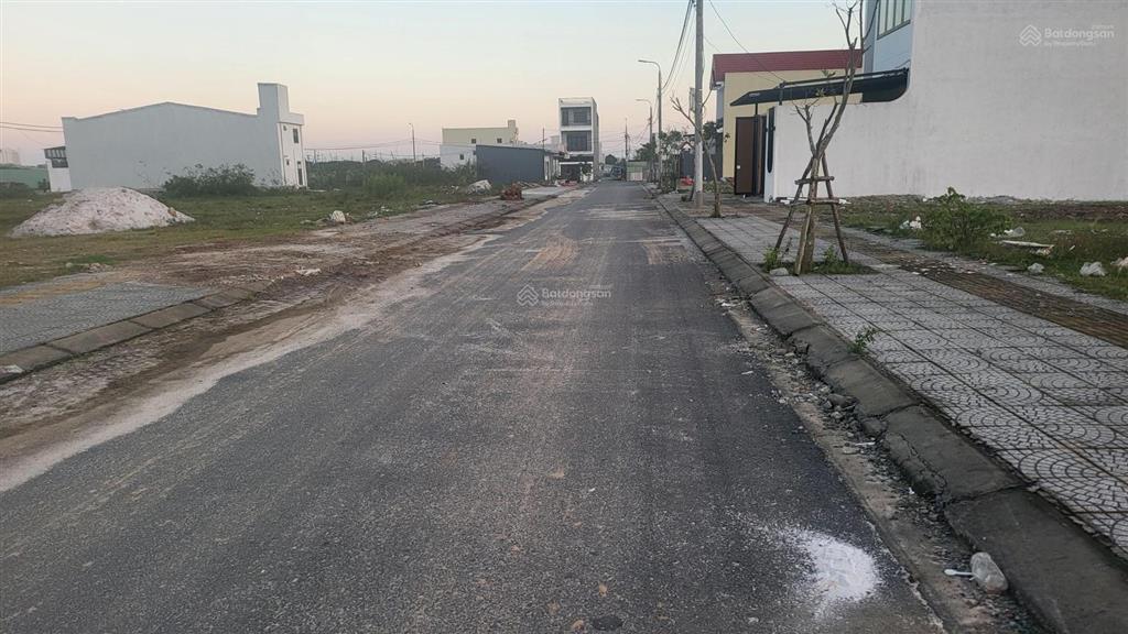 Bán đất dragon giá 3,200 tỷ, 100m2, mặt tiền 5m, pháp lý đầy đủ