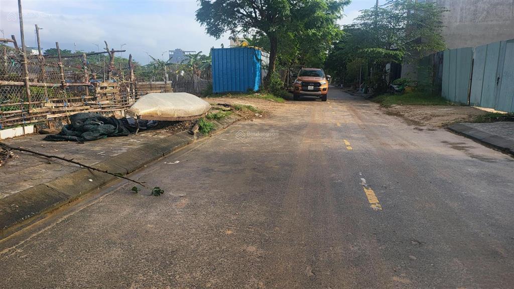 Bán đất sát lô góc. sát chung cư đang xây giá 3 tỷ 650 dt100m2, hòa hiệp nam, liên chiểu, đà nẵng