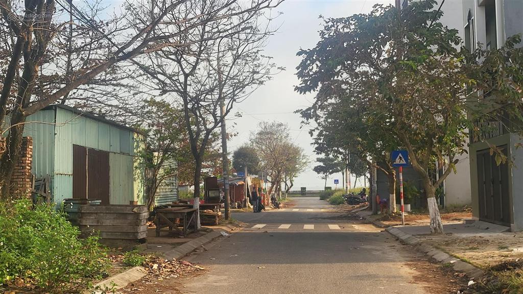 Bán đất tại hồng phước 2, hòa khánh bắc, liên chiểu giá tốt, 3,65 tỷ, 107,5 m2 thông 9 tòa chung cư