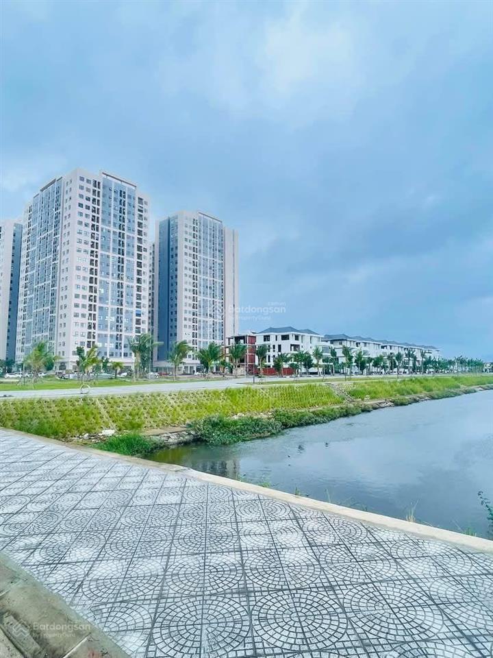 Bán đất 100m2 đấu lưng nguyễn tất thành. cách biển 1km giá bán 3 tỷ 200