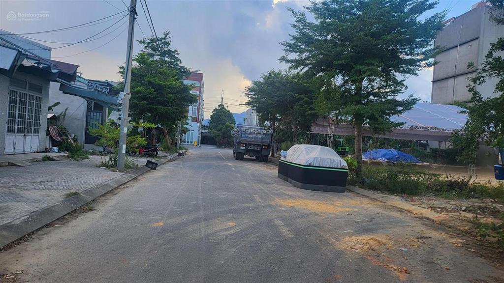 Bán đất trương hoàn, view chợ giá 3,25 tỷ, 100m², hướng đông nam, pháp lý đầy đủ