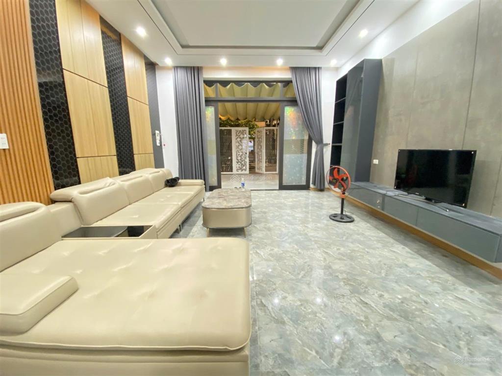 Bán nhà mặt phố tại mê linh, 7,2 tỷ, 100m2, 5pn, 5wc, pháp lý đầy đủ