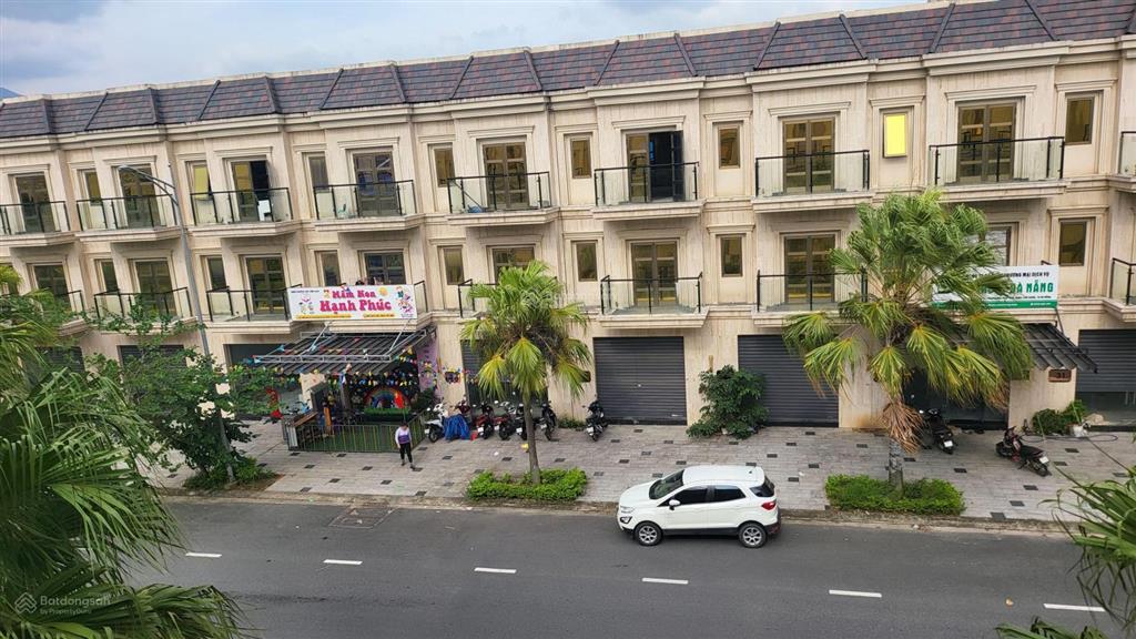 Bán shophouse 6,5 tỷ, 100m2 tại trung lập 17, đang cho thuê 12tr/tháng sát căn góc.