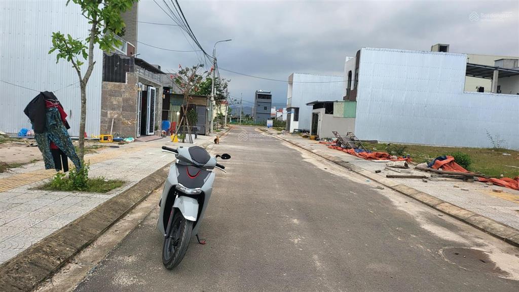 Bán đất công nghệ cao dt 100m2 giá 1 tỷ 750