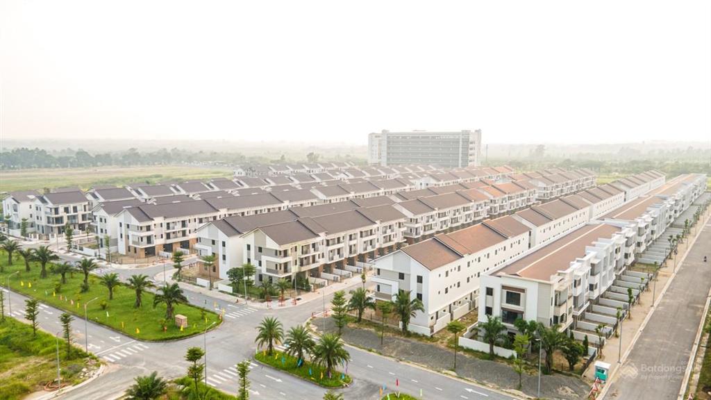 Shophouse centa riverside sh 4 căn áp góc 120m², 2 mặt tiền, hướng nam mát mẻ, giá chỉ 8,3 tỷ