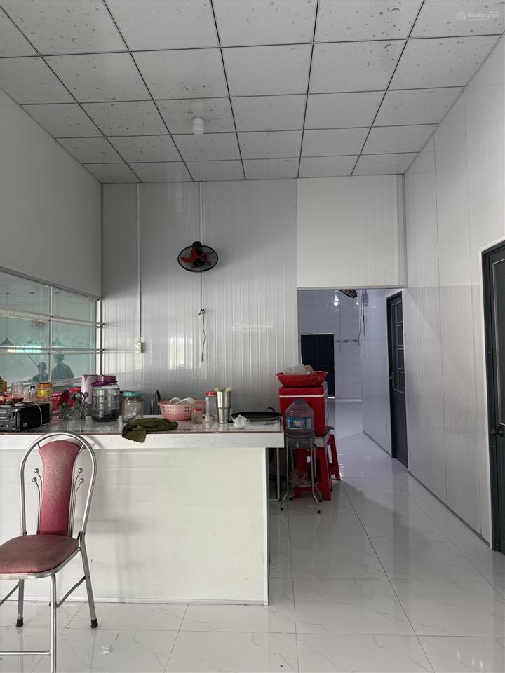 Nhà mới 2 mặt tiền, tiện ở và kinh doanh công ty, showroom