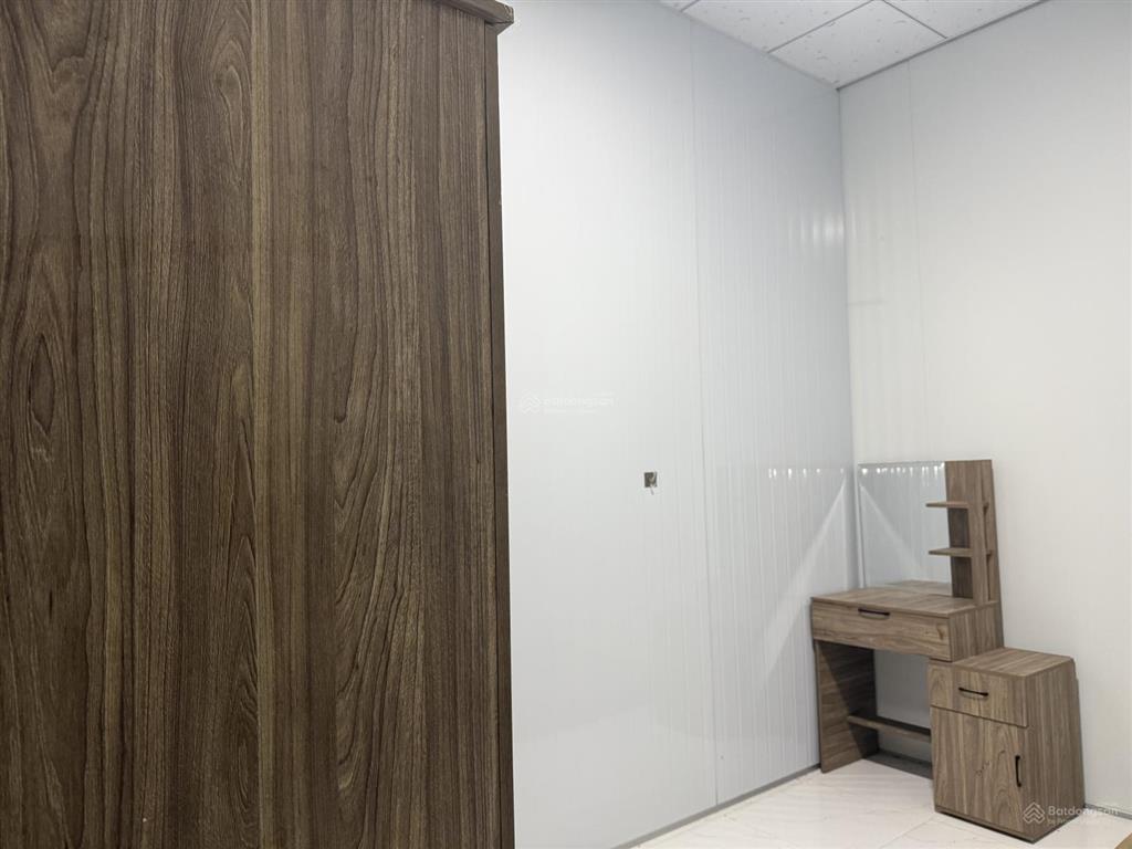Nhà mới 2 mặt tiền, tiện ở và kinh doanh công ty, showroom
