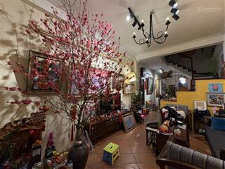Chính chủ bán nhà phố nguyễn đình chiểu, 70m2 x 5 tầng, 3 mặt thoáng, 20m ra mặt phố, giá 18,8 tỷ