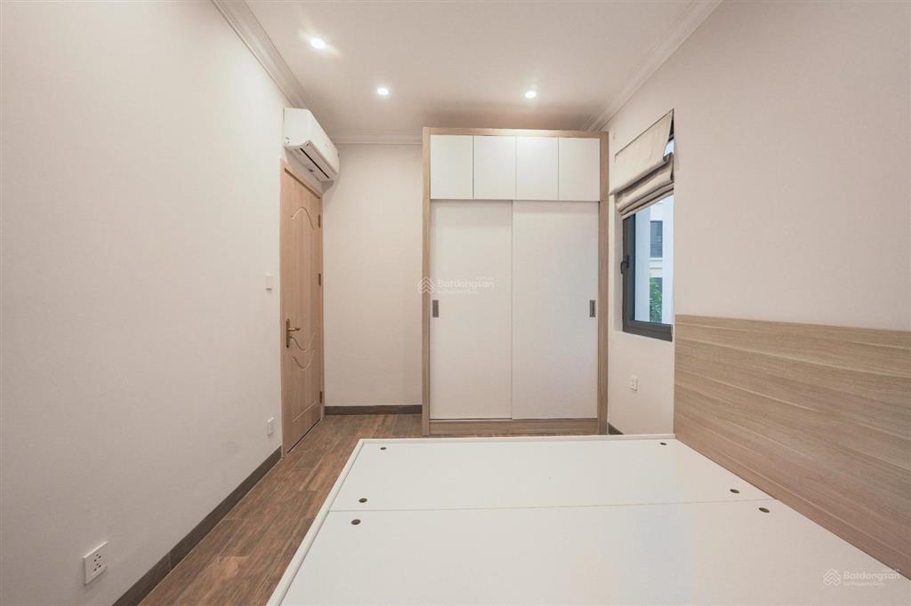 Cho thuê nhà liền kề hoàn thiện 2 tầng vin ocp 2 chỉ 8tr2/tháng có chỗ đỗ xe ô tô  bao phí dịch vụ