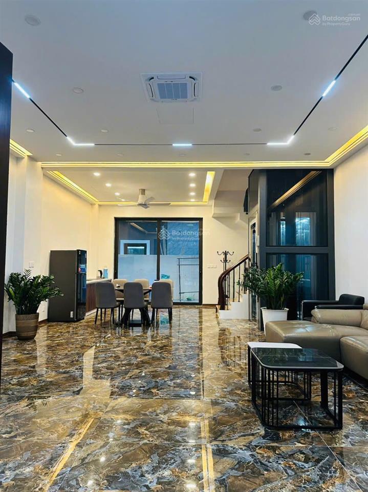 Cho thuê liền kề phố biển full nội thất 6 phòng ngủ khép kín có thang máy chỉ 20tr/th