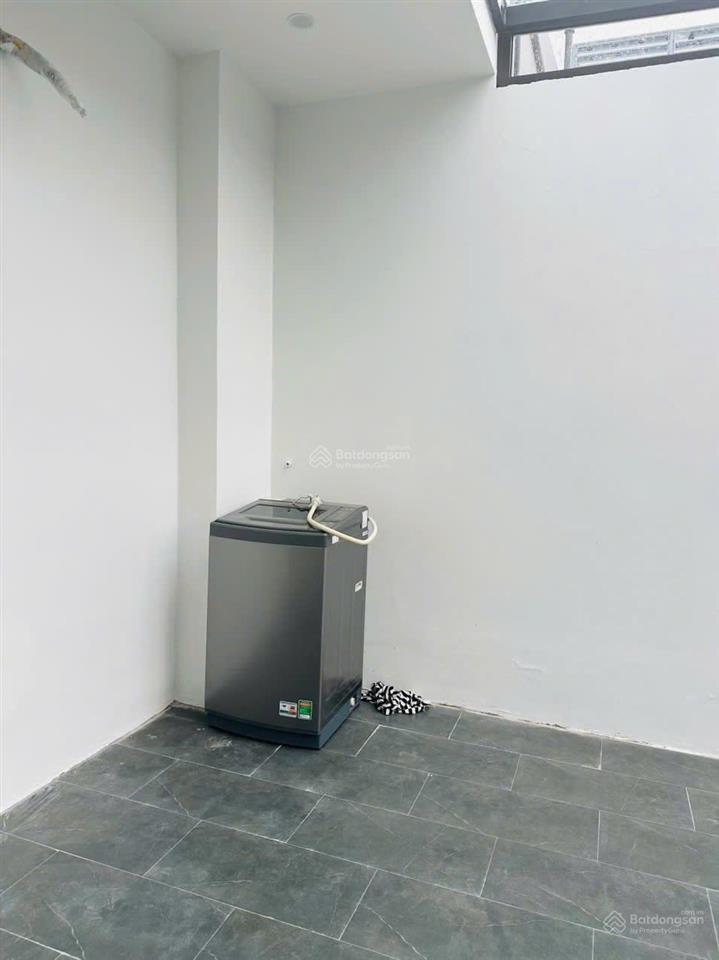 Cho thuê liền kề phố biển full nội thất 6 phòng ngủ khép kín có thang máy chỉ 20tr/th