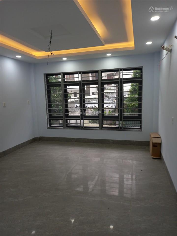 Nhà 2 mặt tiền thông 8m  cây trâm phường 9  4x20m  4 lầu. nhà có thang máy 23 triệu