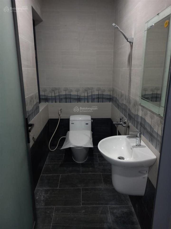 Nhà 2 mặt tiền thông 8m  cây trâm phường 9  4x20m  4 lầu. nhà có thang máy 23 triệu