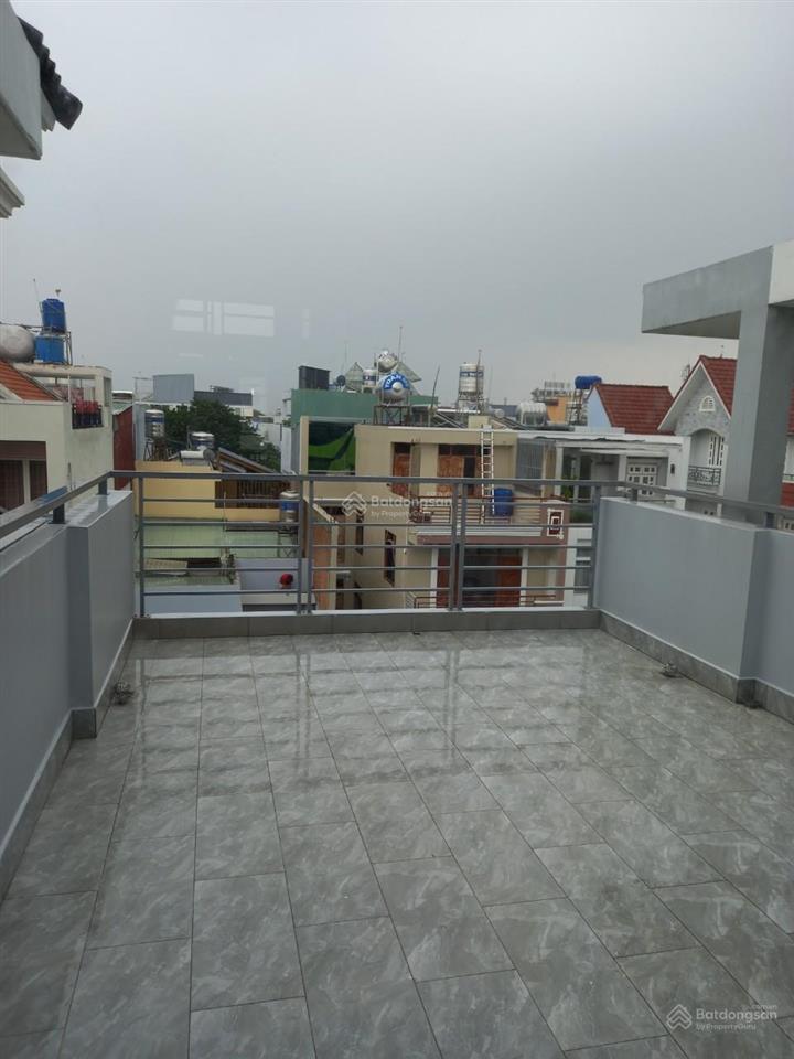 Nhà 2 mặt tiền thông 8m  cây trâm phường 9  4x20m  4 lầu. nhà có thang máy 23 triệu