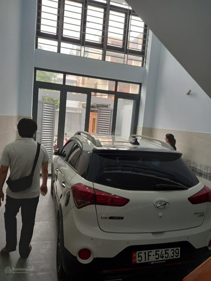 Nhà 2 mặt tiền thông 8m  cây trâm phường 9  4x20m  4 lầu. nhà có thang máy 23 triệu