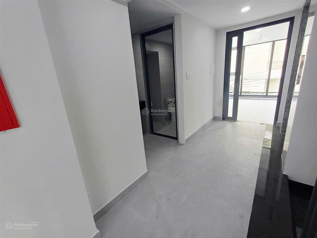 Tòa nhà mới xây góc 2 mặt tiền lê hoàng phái phường 17 dt 7x20m hầm 6 lầu9pn thang máy==60tr
