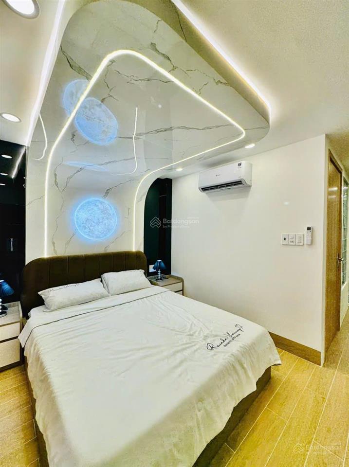 Nhà hẻm xe hơi thôngnguyễn văn khối phường 9diện tích 4m x 13m. 3 lầu3 phòng4wc7,4 tỷ