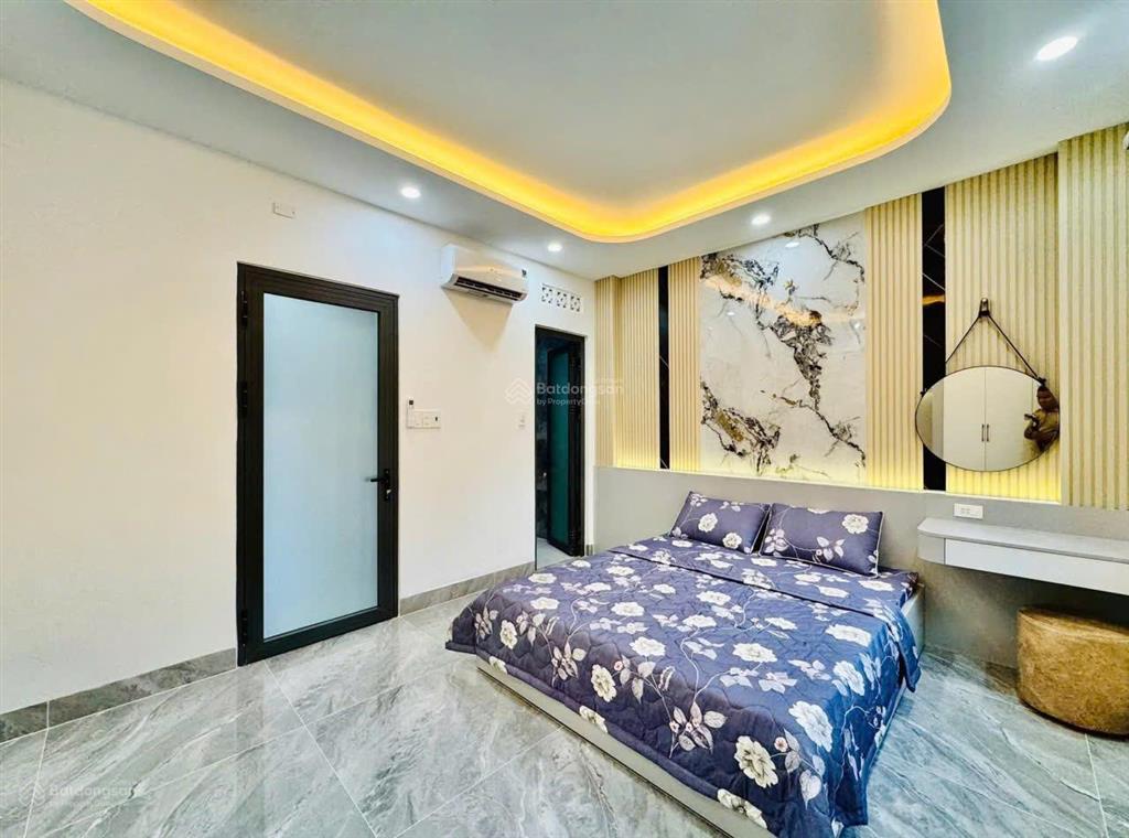 Nhà hẻm 5m thống nhất, phường 11diện tích 4,9mx15m 3 lầu 4 phòng 5wc = 8,2 tỷ