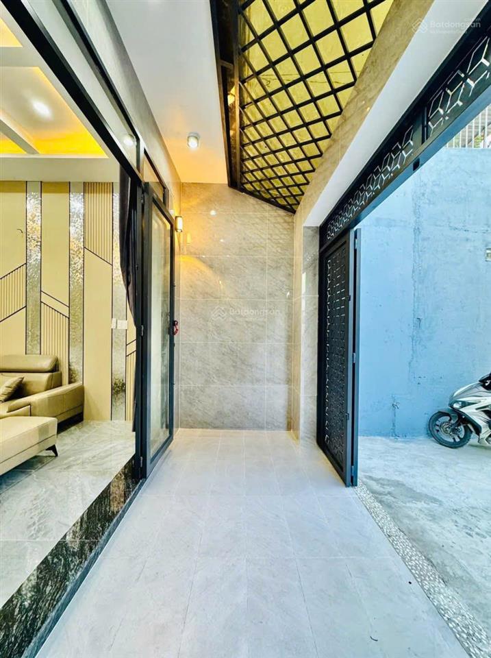 Nhà hẻm 5m thống nhất, phường 11diện tích 4,9mx15m 3 lầu 4 phòng 5wc = 8,2 tỷ