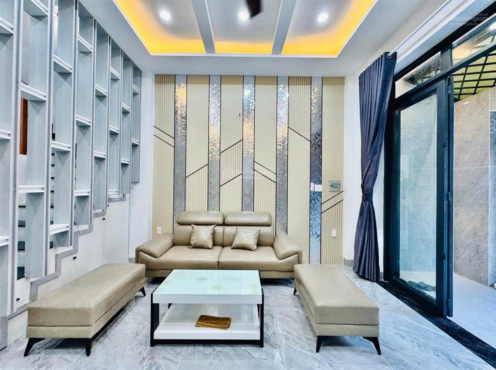Nhà hẻm 5m thống nhất, phường 11diện tích 4,9mx15m 3 lầu 4 phòng 5wc = 8,2 tỷ