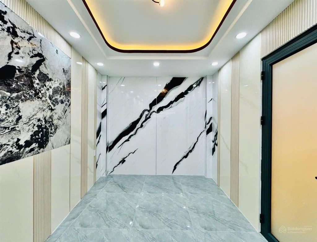 Siêu phẩm quang trung phường 10, 4m x 10m  3 lầu, 4 phòng ngủ, 5wc, 6,5 tỷ
