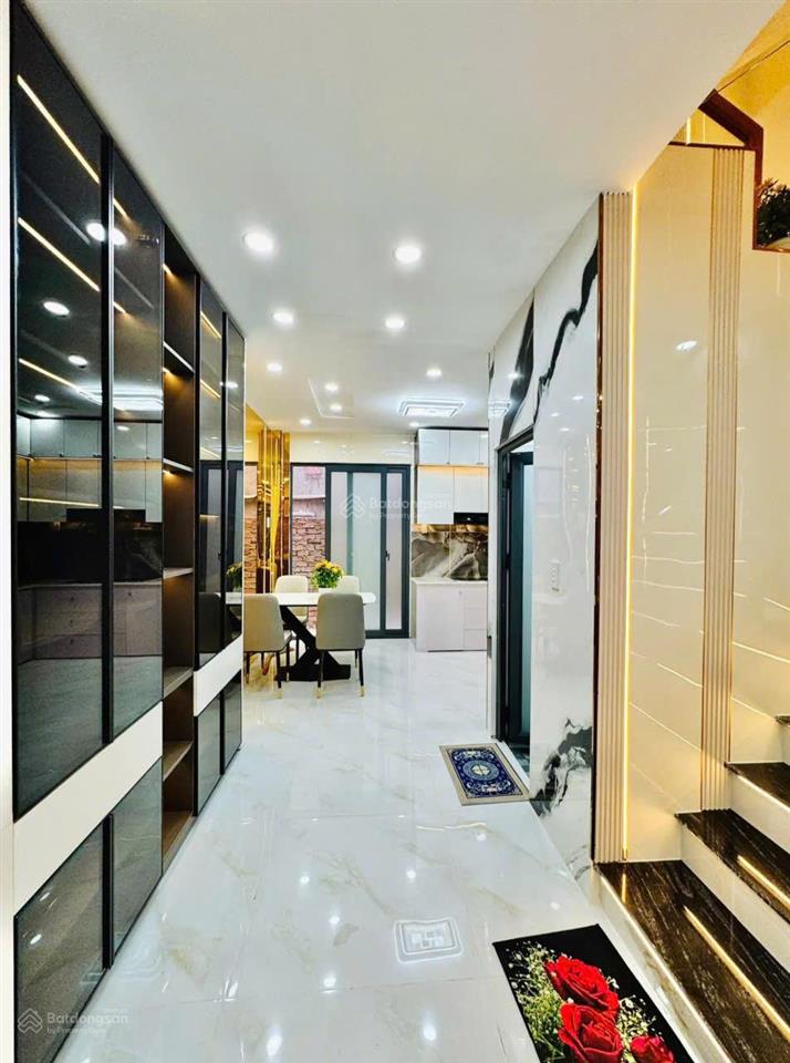 Siêu phẩm quang trung phường 10, 4m x 10m  3 lầu, 4 phòng ngủ, 5wc, 6,5 tỷ