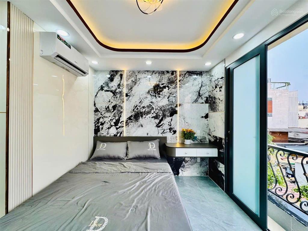 Siêu phẩm quang trung phường 10, 4m x 10m  3 lầu, 4 phòng ngủ, 5wc, 6,5 tỷ