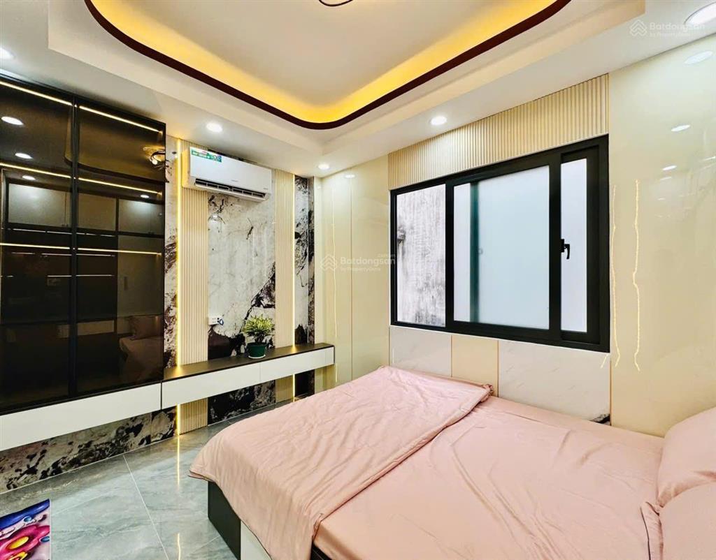 Siêu phẩm quang trung phường 10, 4m x 10m  3 lầu, 4 phòng ngủ, 5wc, 6,5 tỷ