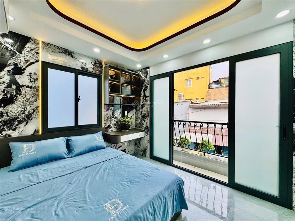 Siêu phẩm quang trung phường 10, 4m x 10m  3 lầu, 4 phòng ngủ, 5wc, 6,5 tỷ