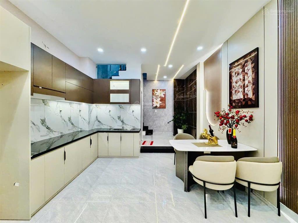 Nhà mới xây nguyễn văn khối, p11 gò vấpdiện tích 4m x 13m (nở hậu 4.2m)3 lầu.4phòng 5wc=6,9 tỷ