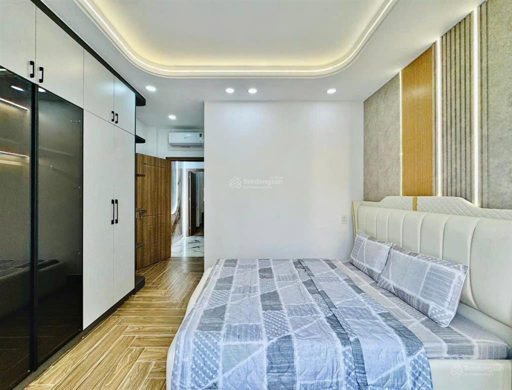 Nhà đẹp hẻm xe hơi phan huy ích p14 gần siêu thị emax 2, diện tích 4mx16m. 3 lầu. 5pn, 5wc=8,6 tỷ