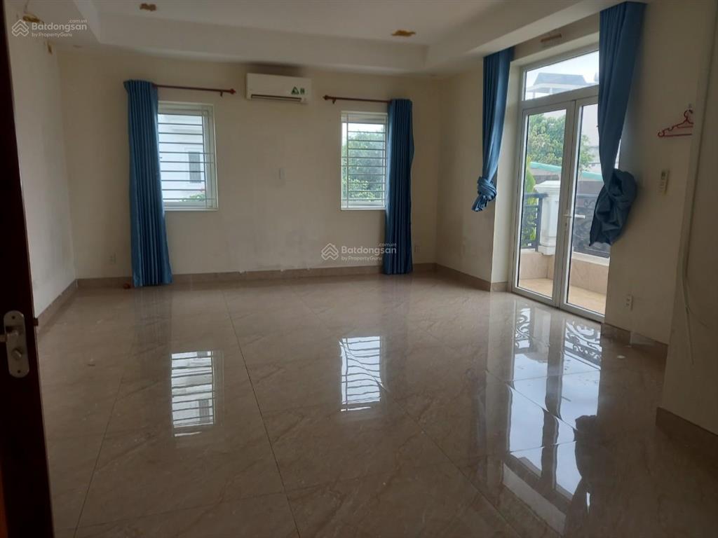 Căn góc cityland garden hills, phường 5  emart =14x20m, hầm, 4 lầu 10pn, có thang máy= 60 triệu/th
