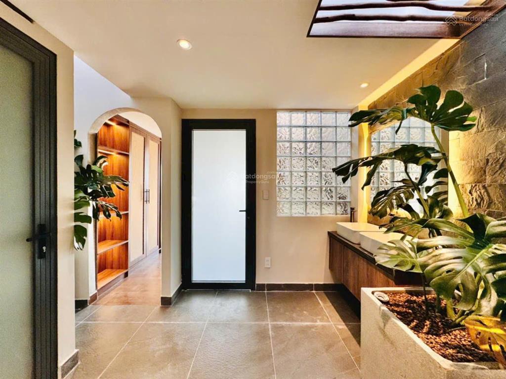 Nhà hẻm 5m khu đồng bộ thống nhất p15, diện tích ngang 4m x dài 11.3m 4 tầng, 3 phòng, 4wc= 7,7 tỷ