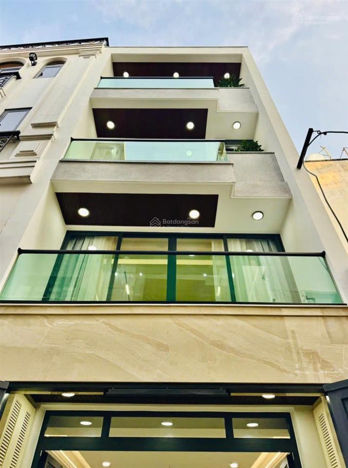 Nhà mới xây hẻm 5m, dương quảng hàm phường 6, có thang máy, diện tích 4m x 17m 4 lầu 4 phòng, 6wc