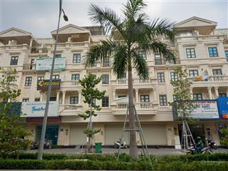 Cityland park hills p10, mặt tiền đường số 3, 5x20m 4 lầu, 8 phòng, 7wc  thang máy=50 triệu