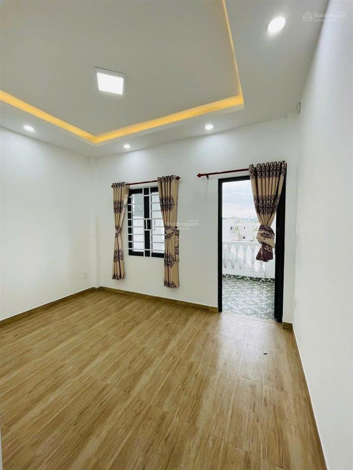 Nhà hẻm thông 8m, nguyễn văn lượng phường 17, diện tích 4x17m, 4 lầu  5 phòng 5wc=20 triệu/tháng