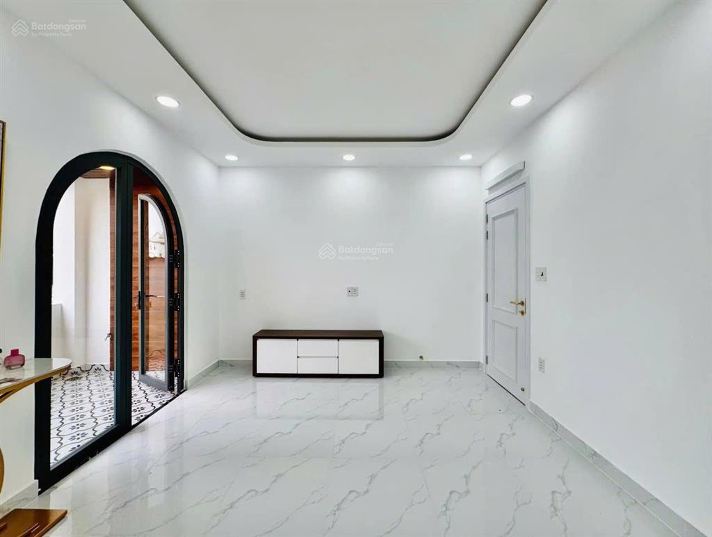 Siêu phẩm ngang 5.5m, lê đức thọ p6  gần chợ an nhơn diện tích 5,5m x 14m, 1 lầu, 3pn, 3wc=5,5 tỷ
