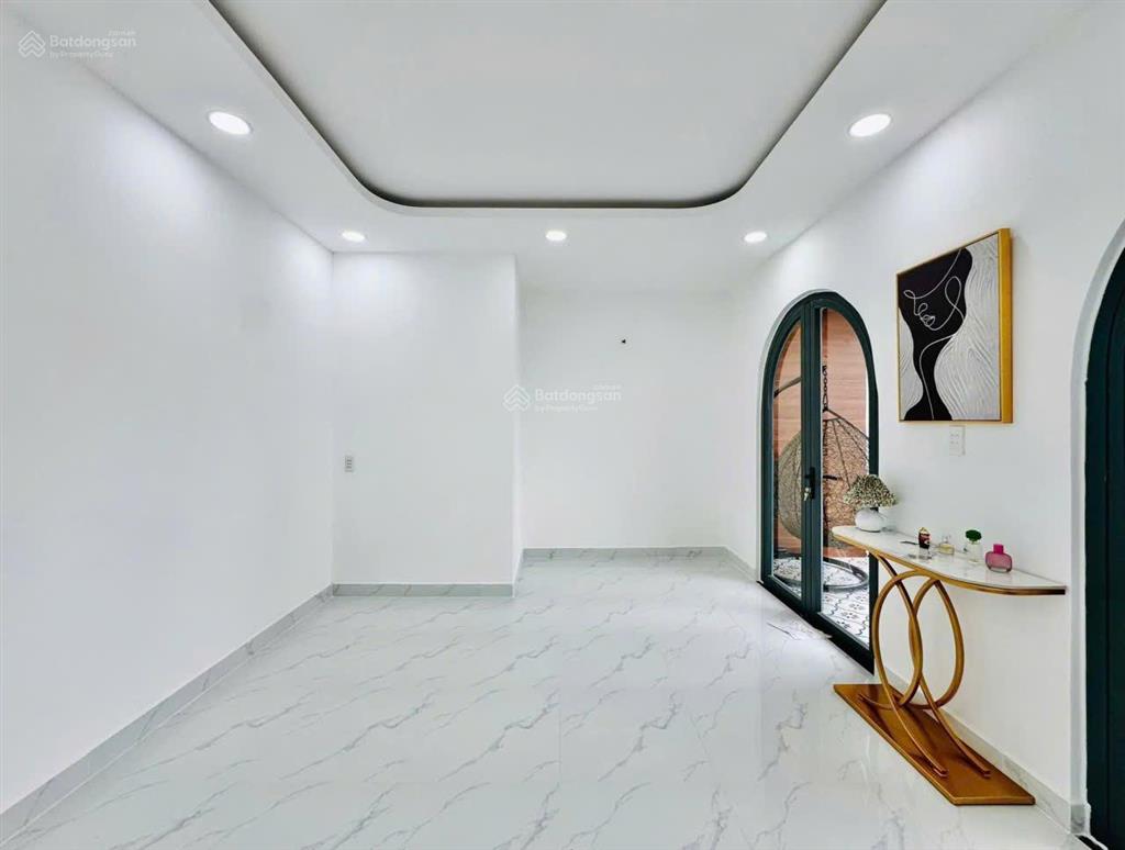 Siêu phẩm ngang 5.5m, lê đức thọ p6  gần chợ an nhơn diện tích 5,5m x 14m, 1 lầu, 3pn, 3wc=5,5 tỷ