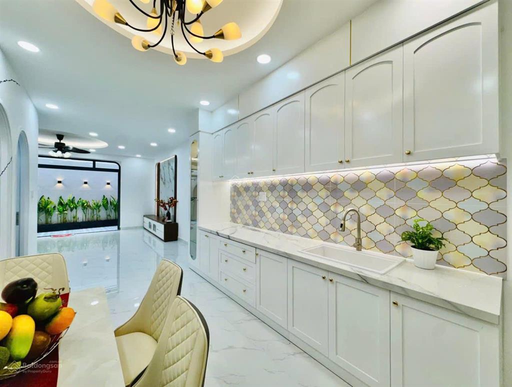 Siêu phẩm ngang 5.5m, lê đức thọ p6  gần chợ an nhơn diện tích 5,5m x 14m, 1 lầu, 3pn, 3wc=5,5 tỷ