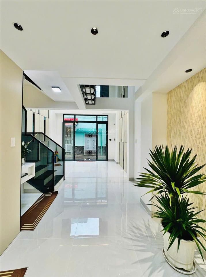 Nhà mới xây hẻm xe hơi thông nguyễn văn lượng p16  gần cityland park hills 4,2mx12m 4 tầng=8,2 tỷ