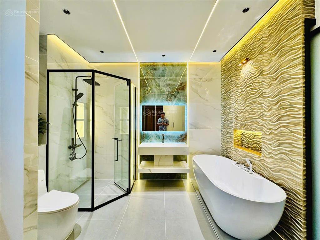 Nhà mới xây hẻm xe hơi thông nguyễn văn lượng p16  gần cityland park hills 4,2mx12m 4 tầng=8,2 tỷ