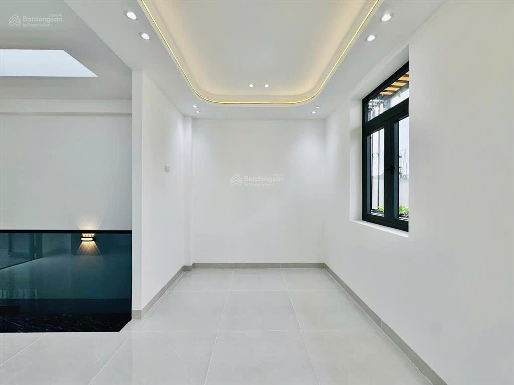 Nhà mới xây hẻm xe hơi thông nguyễn văn lượng p16  gần cityland park hills 4,2mx12m 4 tầng=8,2 tỷ